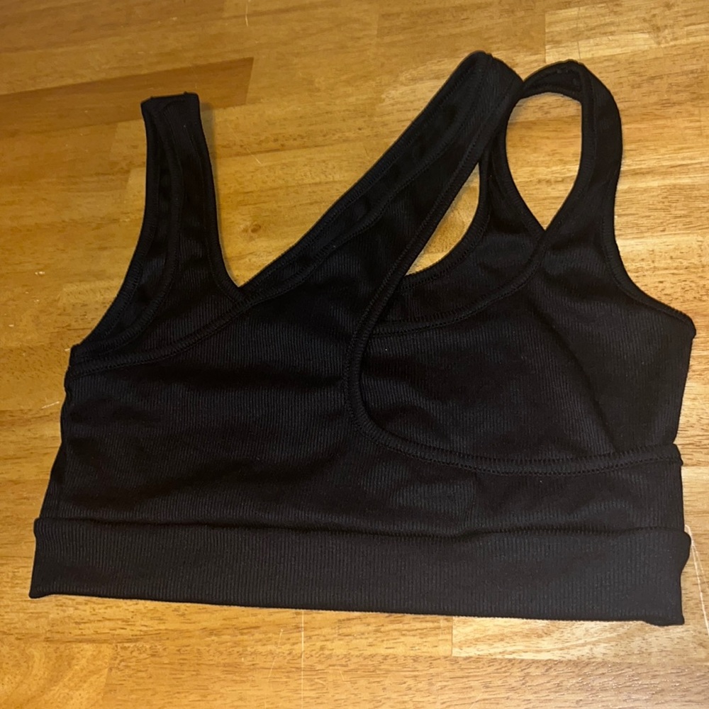 BRAND NEW, NEVER WORN Medium Black Fashion Nova Cut Out Top w/ Crossbody Strap